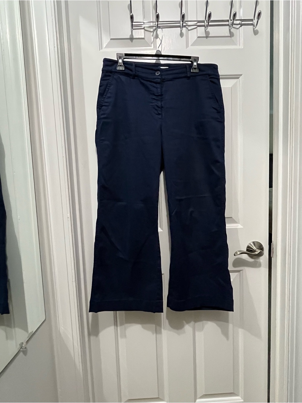 crown & ivy navy pants with clean waistband